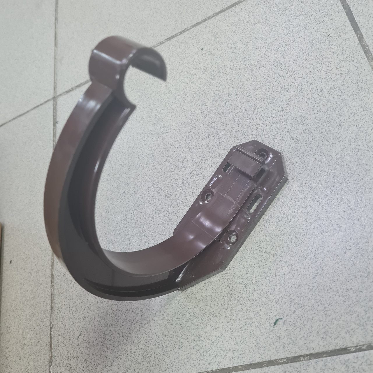 Кронштейн жолоба — RainWay 130 mm